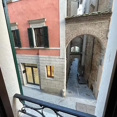 A Due Passi Da Piazza Grande Apartment Montepulciano