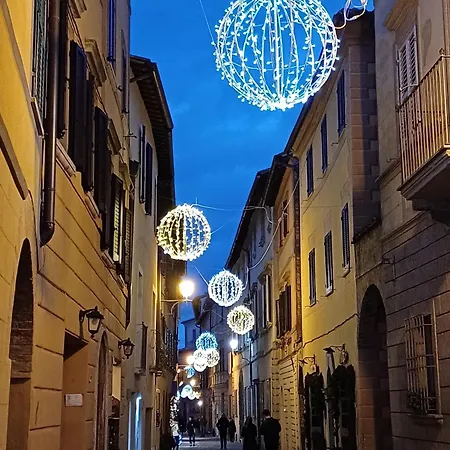 A Due Passi Da Piazza Grande